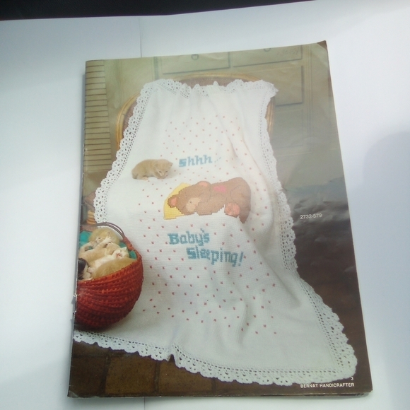 Vintage Afghan Heirlooms to Knit & Crochet Crocheting Knitting - Picture 3 of 5